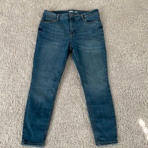 NWOT Old Navy Women’s Rock Star Jeans